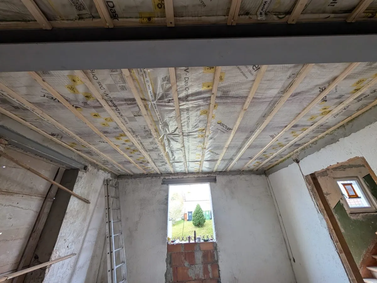 Fertig gedämmte Decke