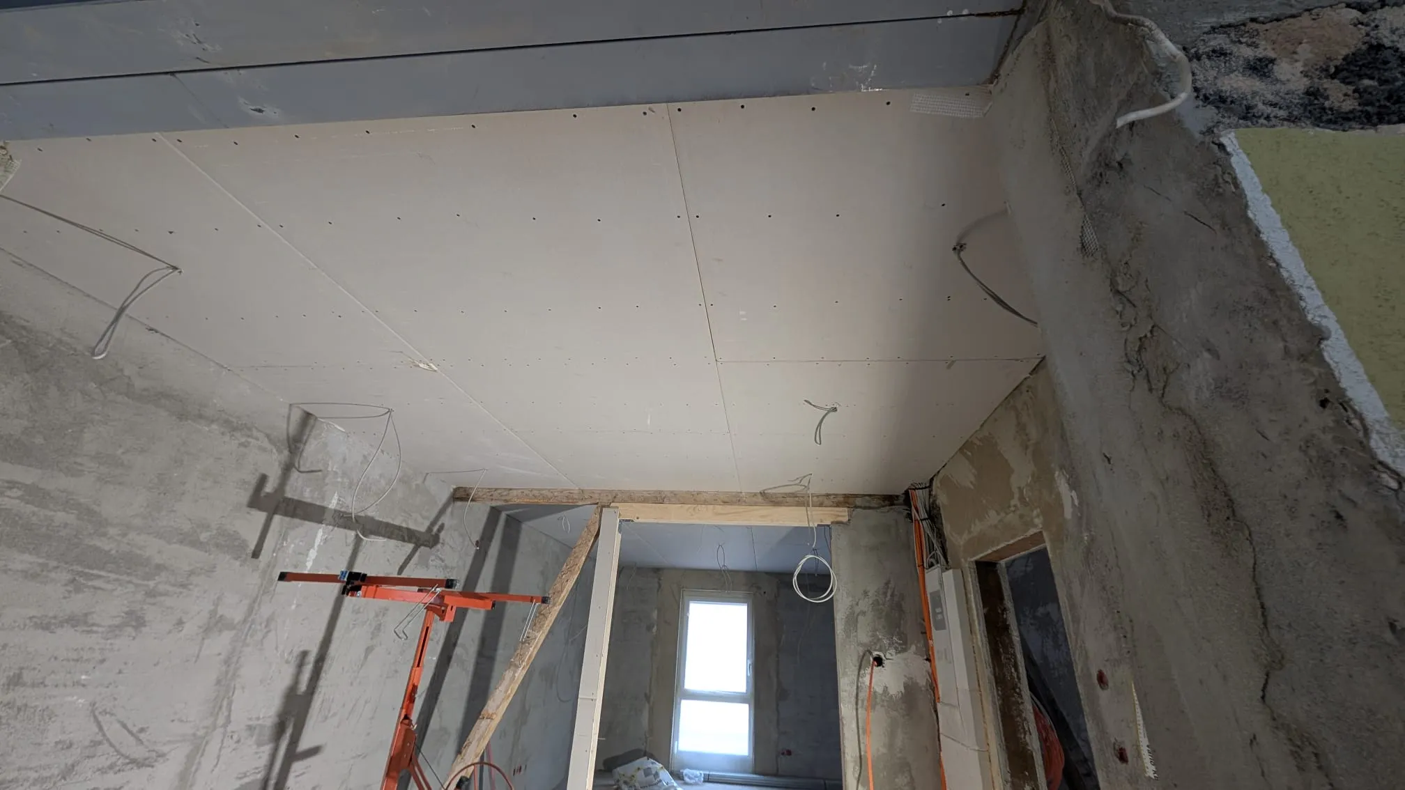 Trockenbau – Deckeninstallation